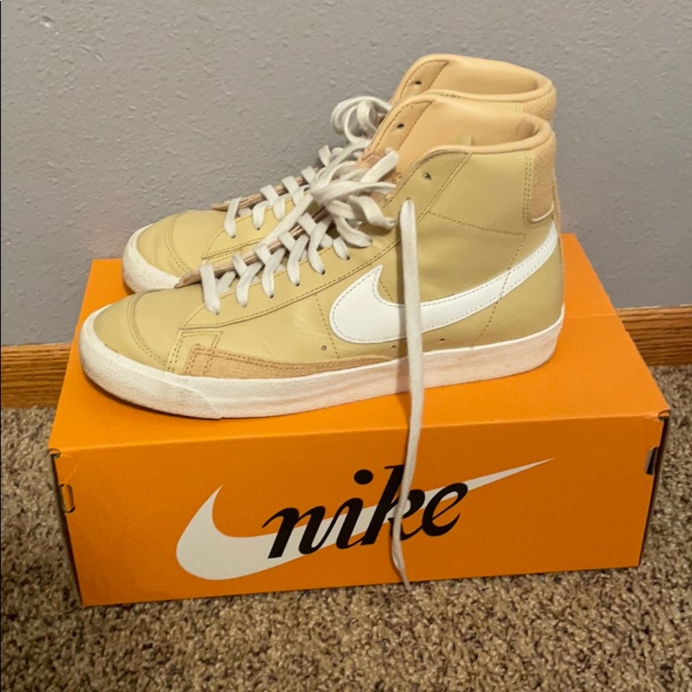 Nike blazer Mid ‘77